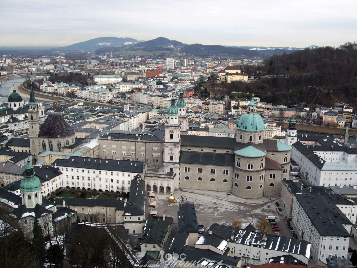 冬のザルツブルグの大聖堂